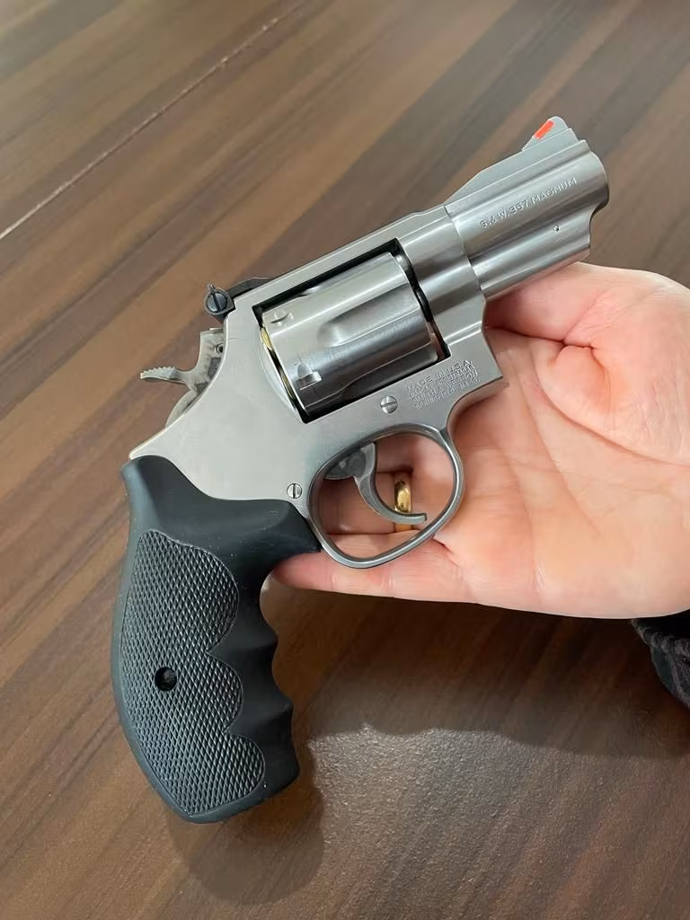 YARGI MENSUBUNUN KOLEKSİYONUNDAN SMITH&WESSON 357 MAGNUM