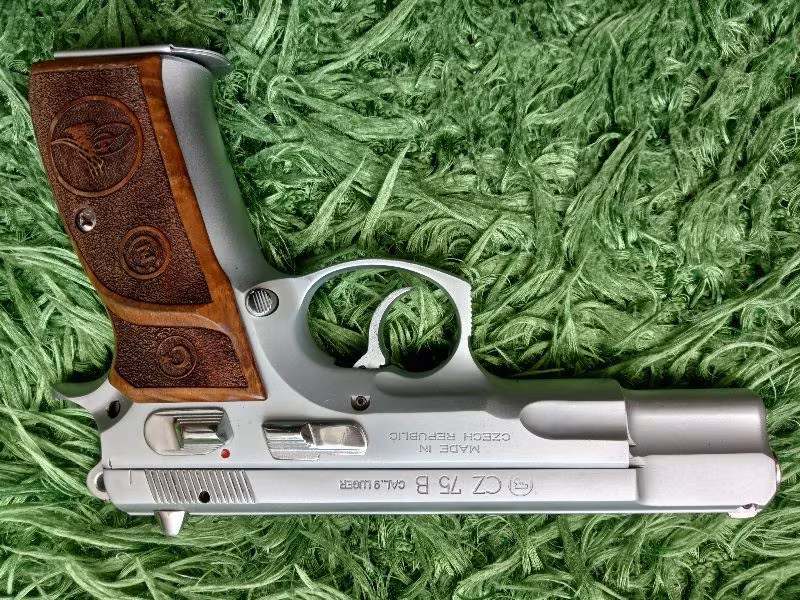 Emekli polisten CZ 75 B serisi