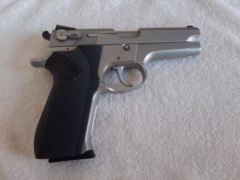 TEMİZ BULUNDURMA RUHSATLI SMİTH & WESSON 5906