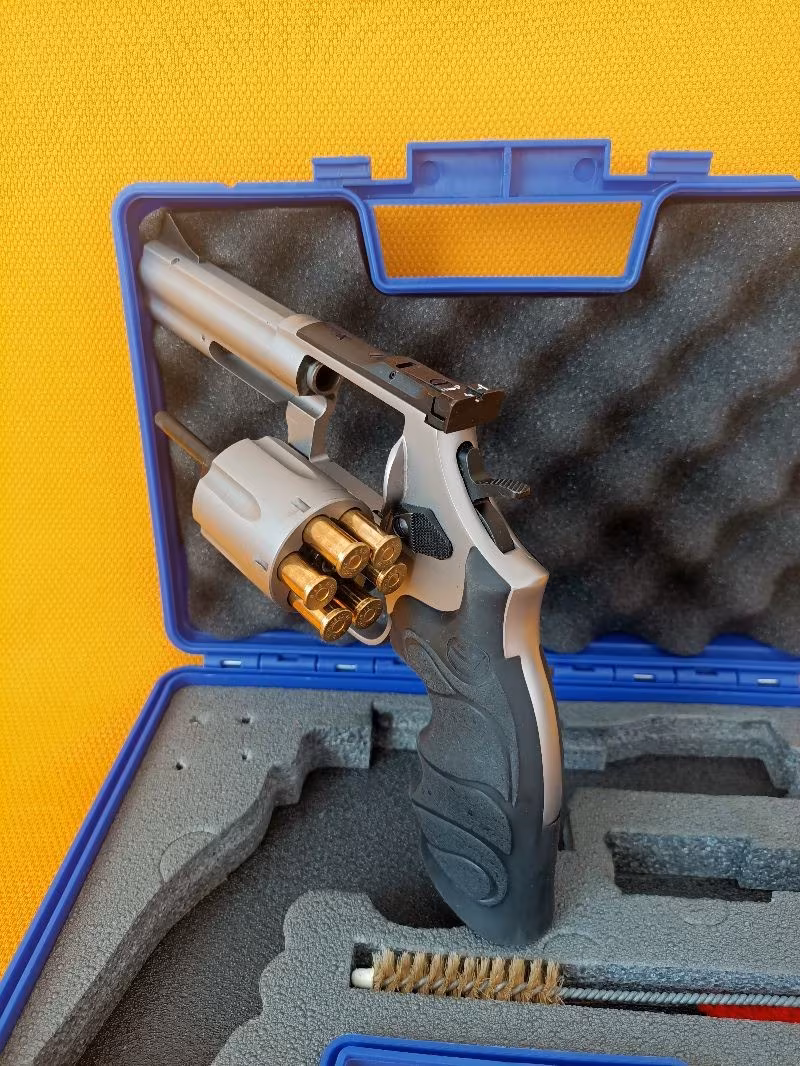 Sarsilmaz 3.57 magnum kutusunda