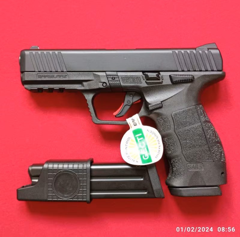 RUHSATLI SIFIR KUTUSUNDA HİÇ KULLANILMAYAN 2023 MODEL SARSILMAZ SAR 9 RD SİYAH - 17.000 TL.