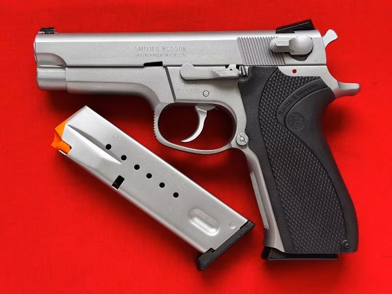 SMITH WESSON 5906