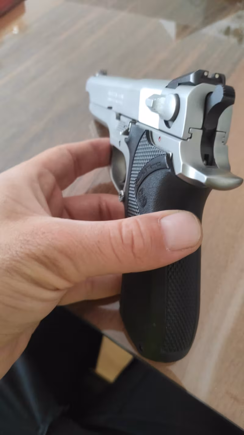 SMİTH WESSON 5906
