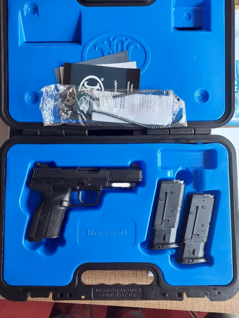 0 silah Fn Five Seven 5.7 x28 mm