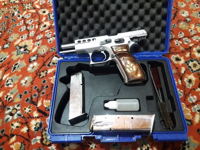 P8l