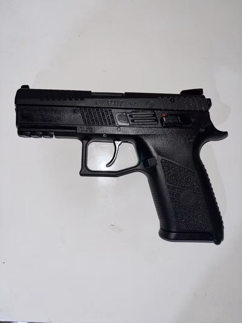 cz p07 ve stoeger str9