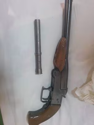 Antika tek kırma hem saçma hem mermi atan tek kırma tüfek yiv seti mevcut isteyene detaylı resim ve video atilir