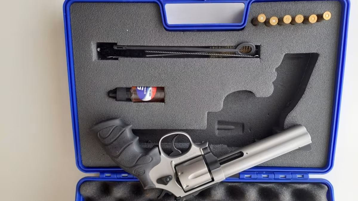 Sarsılmaz SR38 6 inch