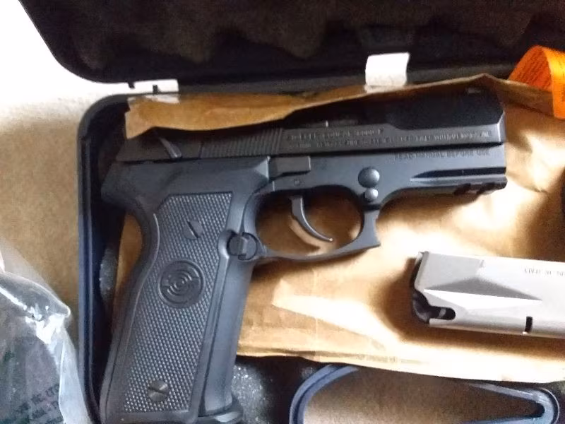 STOEGER COUGAR 8000 FT