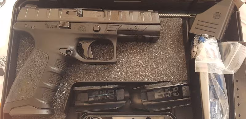 SIFIR TEK ATIM YAPILMAMIŞ BERETTA Apx