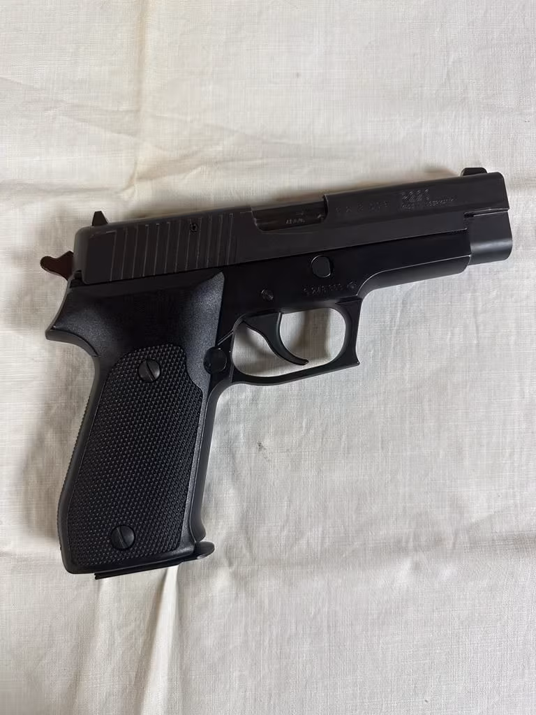 SIG SAUER P220 45 ACP