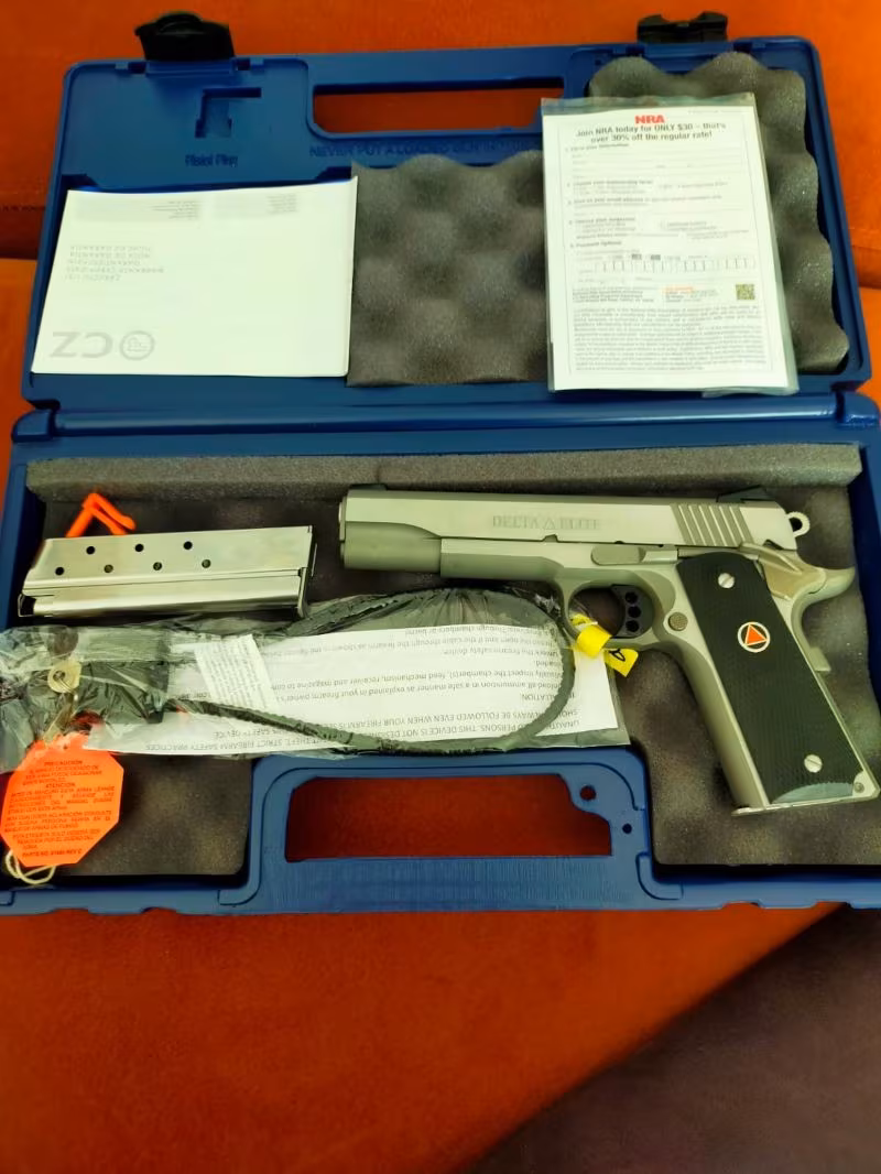 Kamu görevlisinden colt delta elite