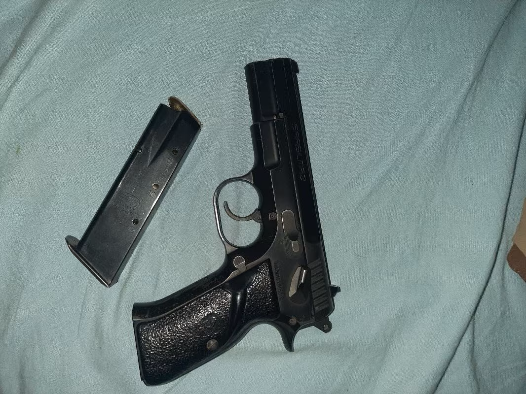 200 mermi anca atıldı.  Acil satılık