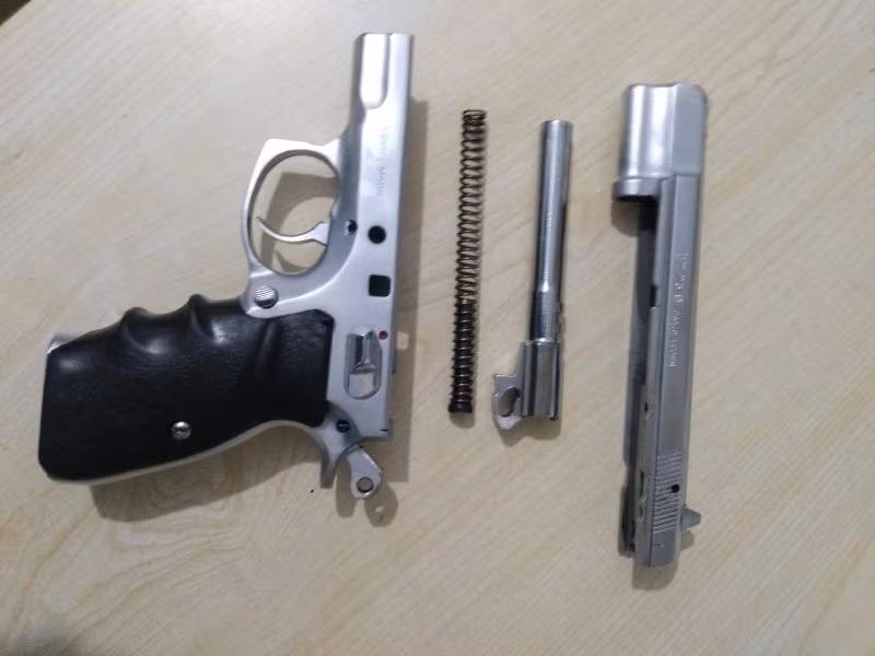 Cz