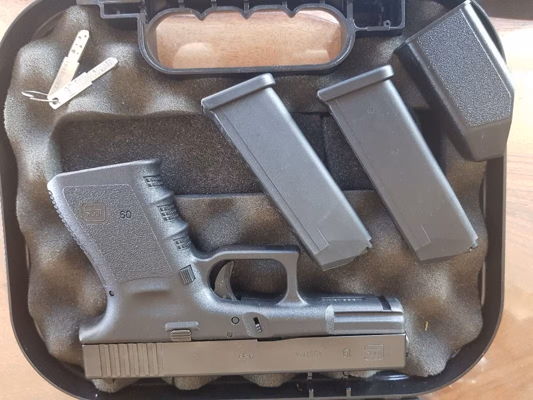 Sıfır ayarında orjinal austria glock 19
