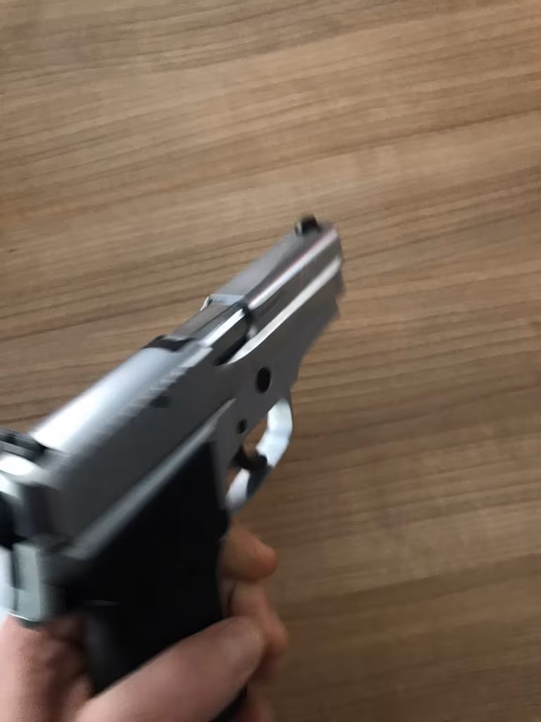 Mke den alinma 2008 model p228 sig sauer