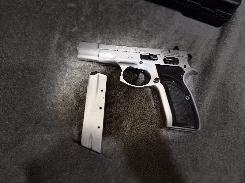 CZ-75 B