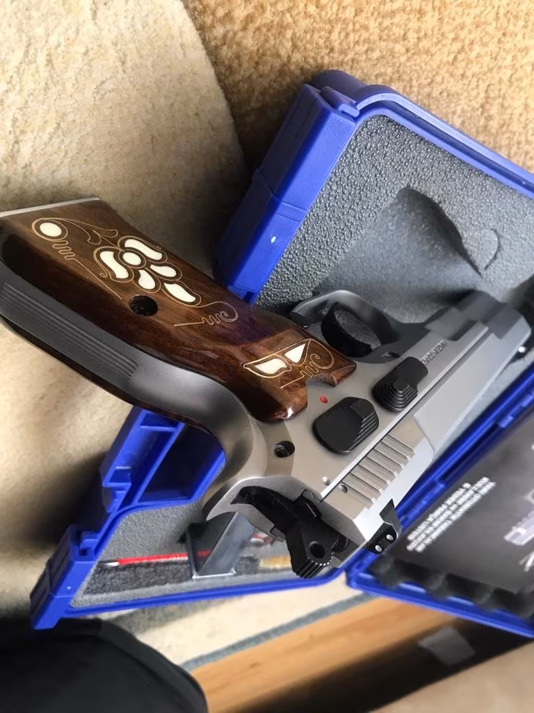 “Sıfır” Kılınç 2000 Mega