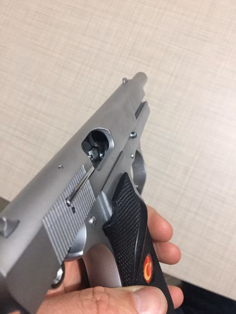 Fiyatını düşürdüm şimdilik. Emekli emniyet mensubundan L serisi çok iyi durumda Browning