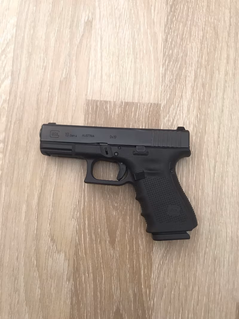 Kamu görevlisinden Glock 19 Gen4