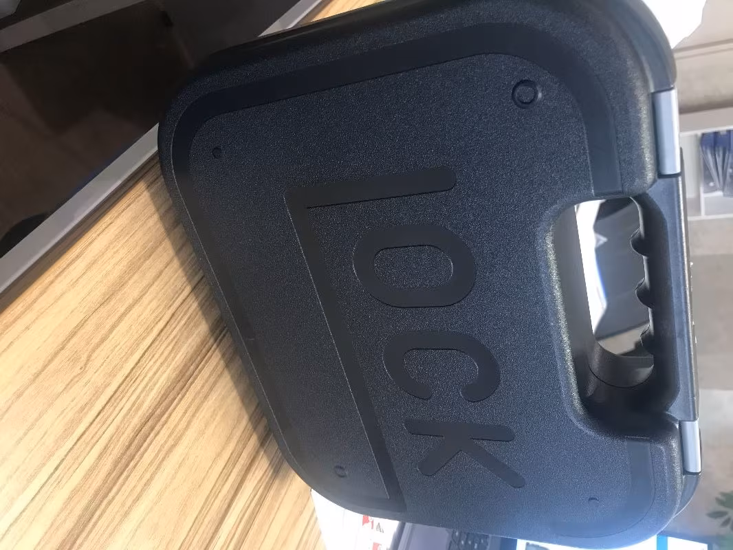 Çok temiz bir silah. Kutusu ve bütün aparatları var