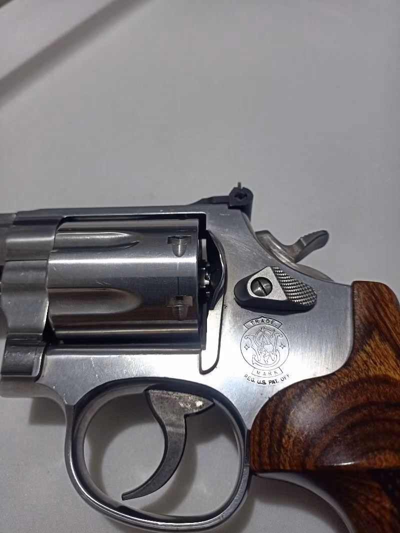 EMEKLİ ASTSUBAYDAN SIFIR AYARINDA SATILIK SMİTH WESSON