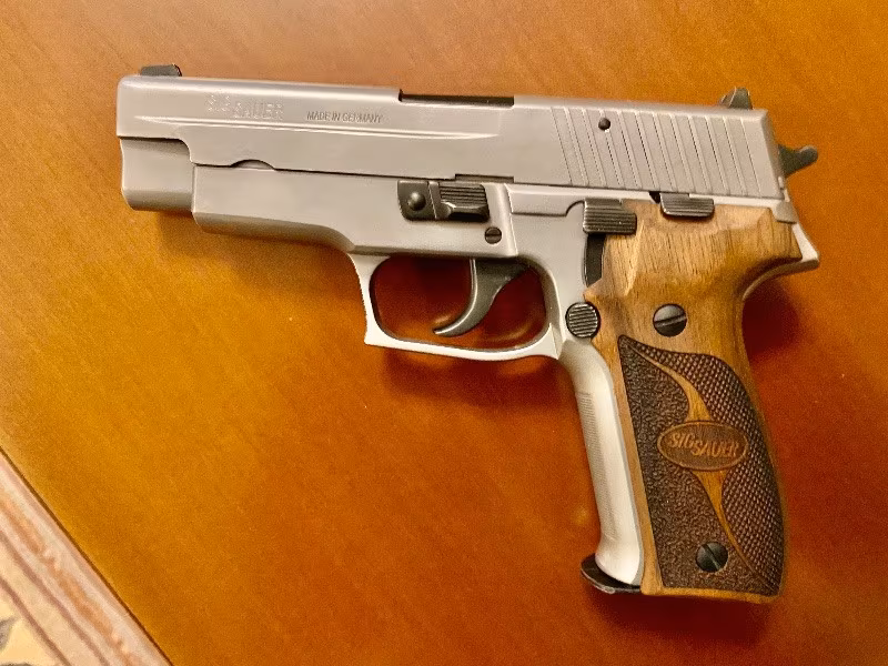 Temiz Kullanılmış Sig Sauer P226 U Serisi (Alman Yapımı)