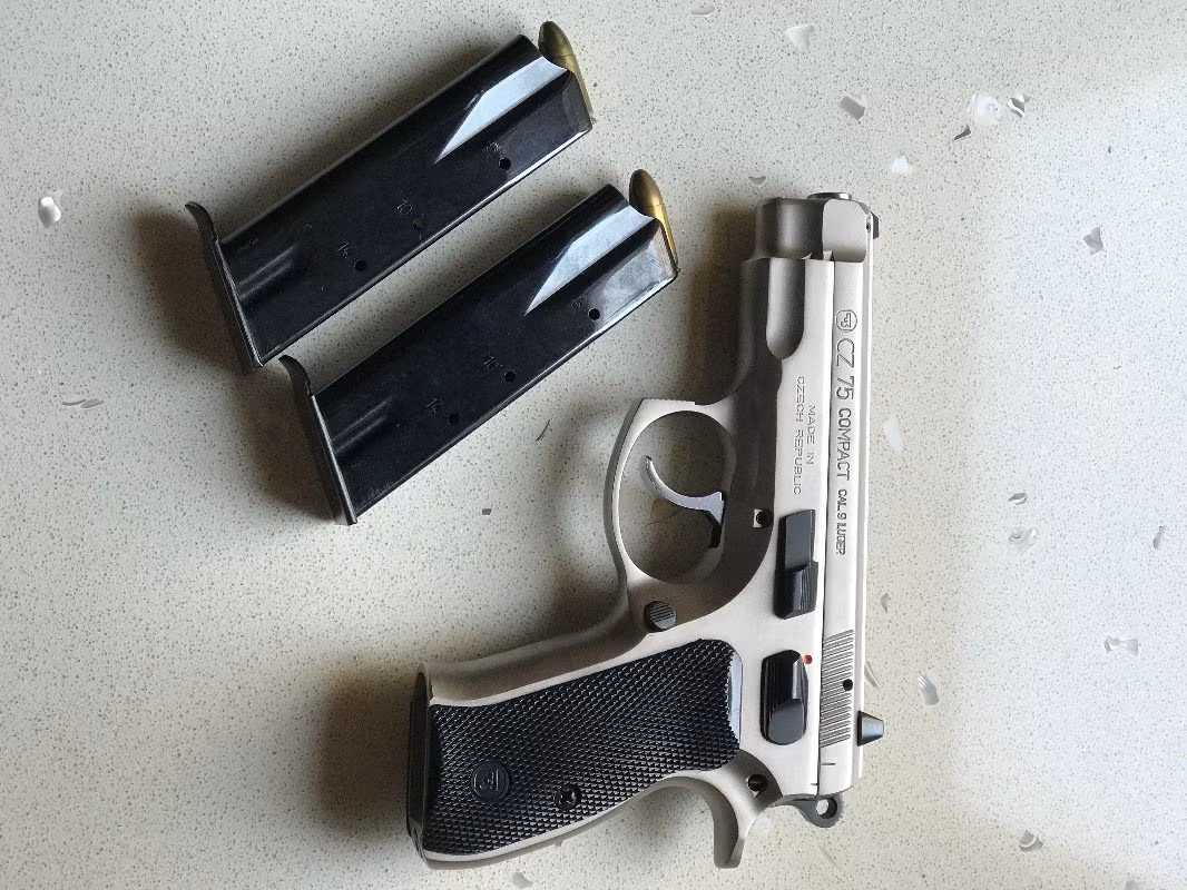 CZ 75 COMPACT
