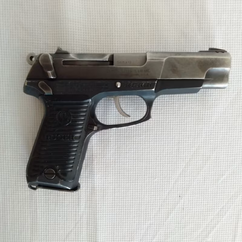 EMEKLİ POLİS MEMURUNDAN İKİNCİ EL RUGER