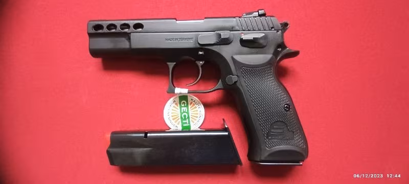 RUHSATLI SIFIR KUTUSUNDA HİÇ KULLANILMAYAN 2022 MODEL SARSILMAZ P 8 L SİYAH - 19.000 TL.