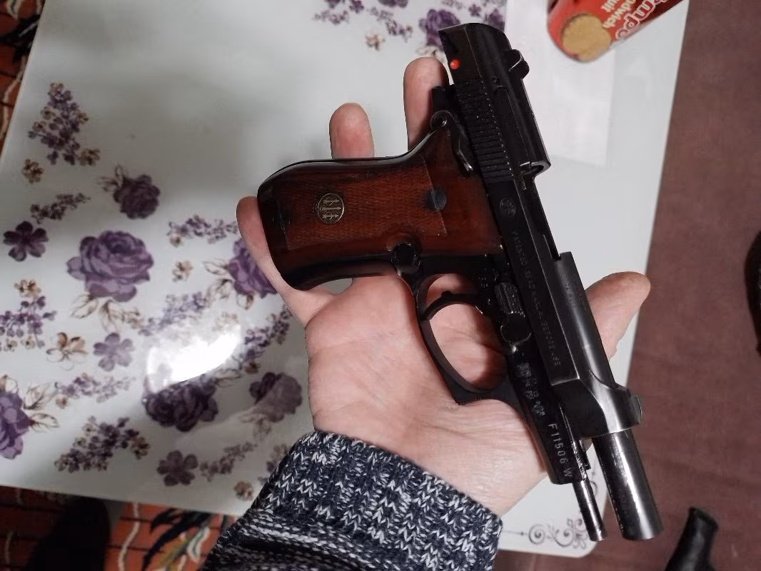 Beratta F81 12+1