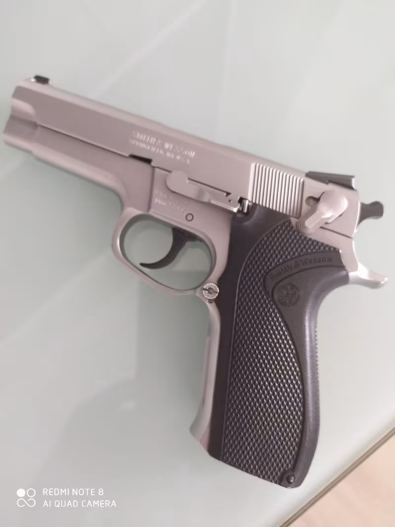 Satılık smith wesson 5906