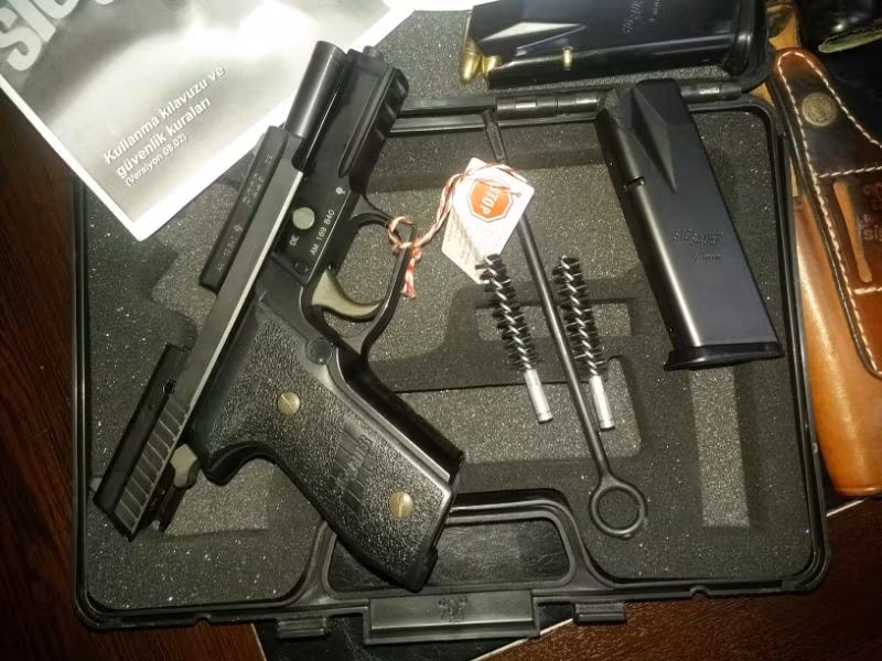 Kuyuncudan sıfır ayarında SIG  SAUER P229