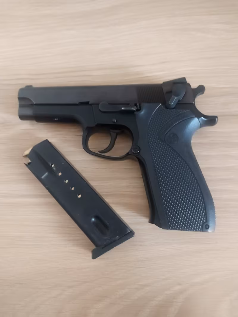 Smith & Wesson 5904