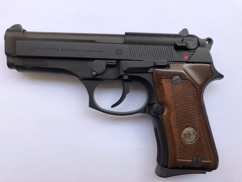 Silahçı Erhan dan Beretta 13+1 compact 11500 tl