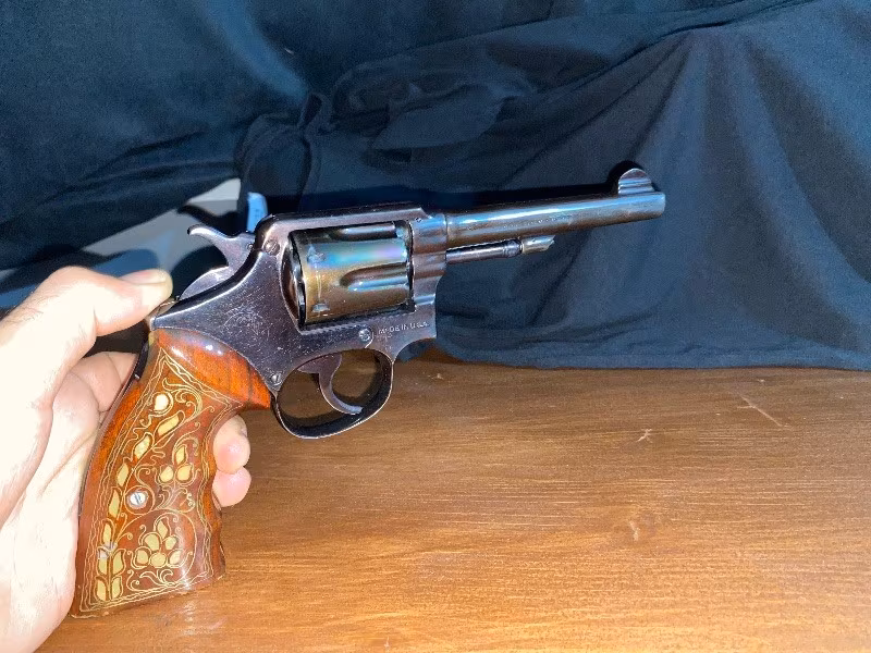 Smith Wesson 6 patlar emekli astsubaydan bakımlıdır.