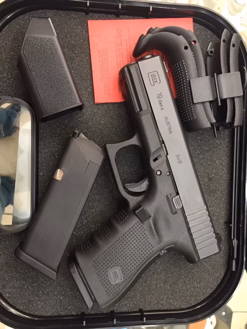 Memurdan sıfır glock 19 GEN4