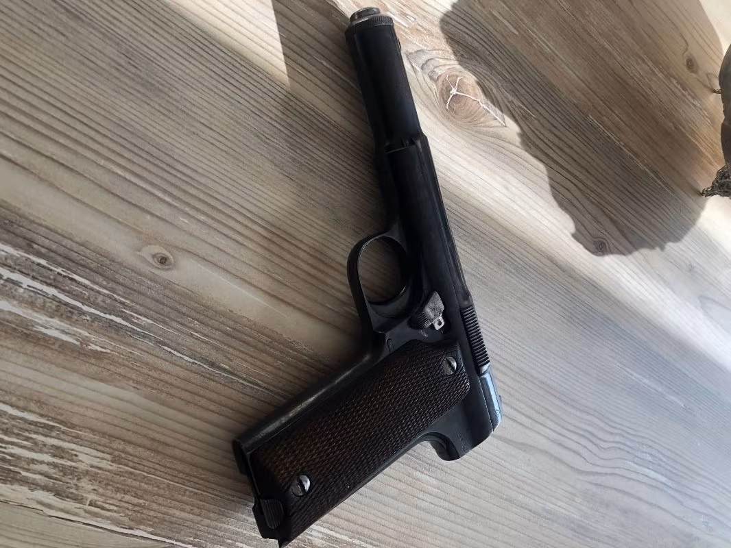 Polisten ASTRA Mod.600/43  9.19 mm çap ve 8+1 mermi