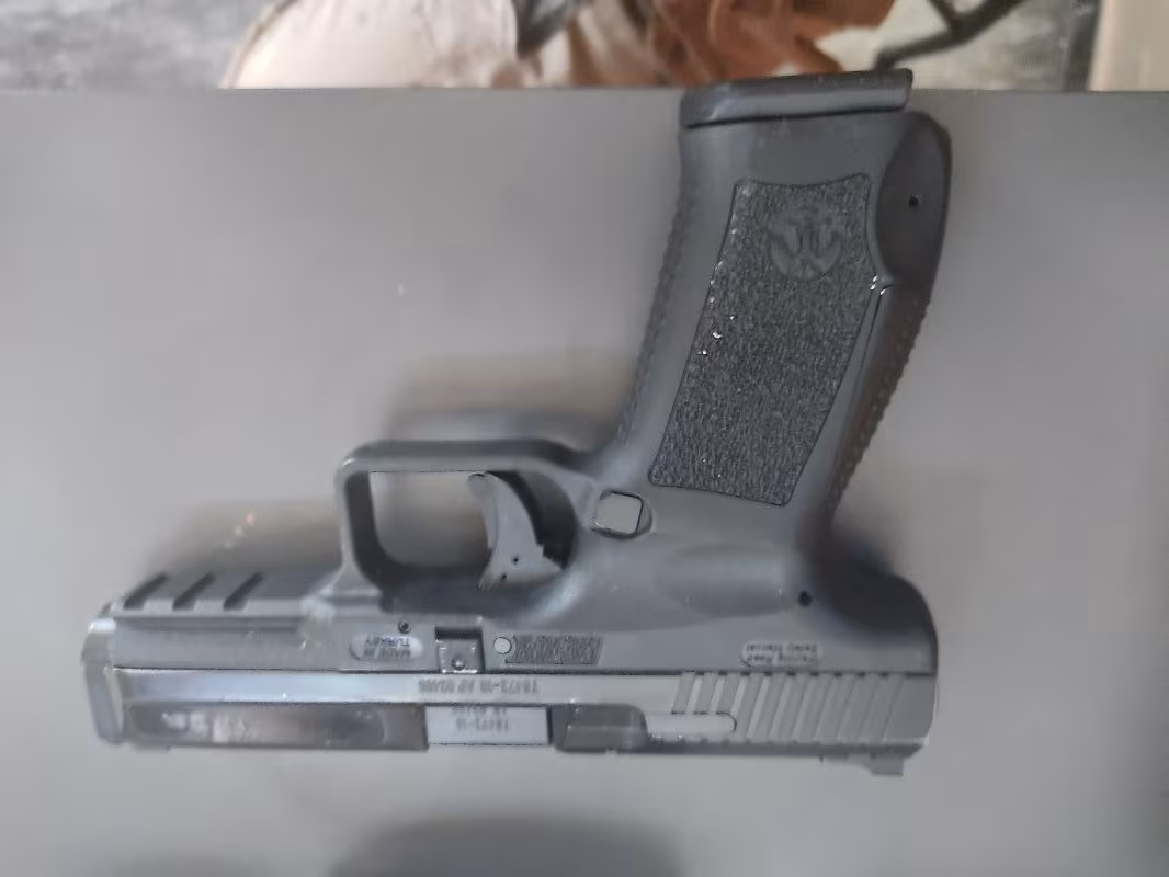 Temiz sıfır ayarında Canik TP9 SA