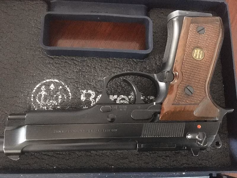 daha temizi YOK .. 92fs beretta
