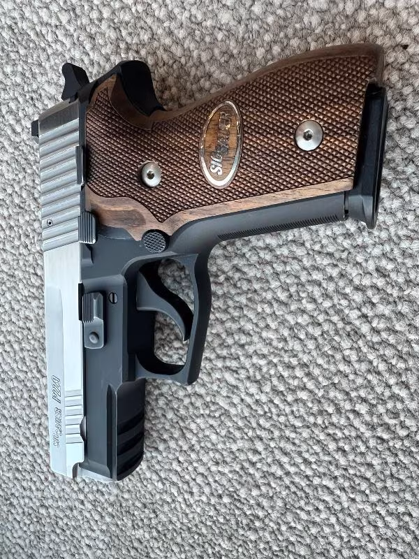 SIG SAUER P229 - USA 