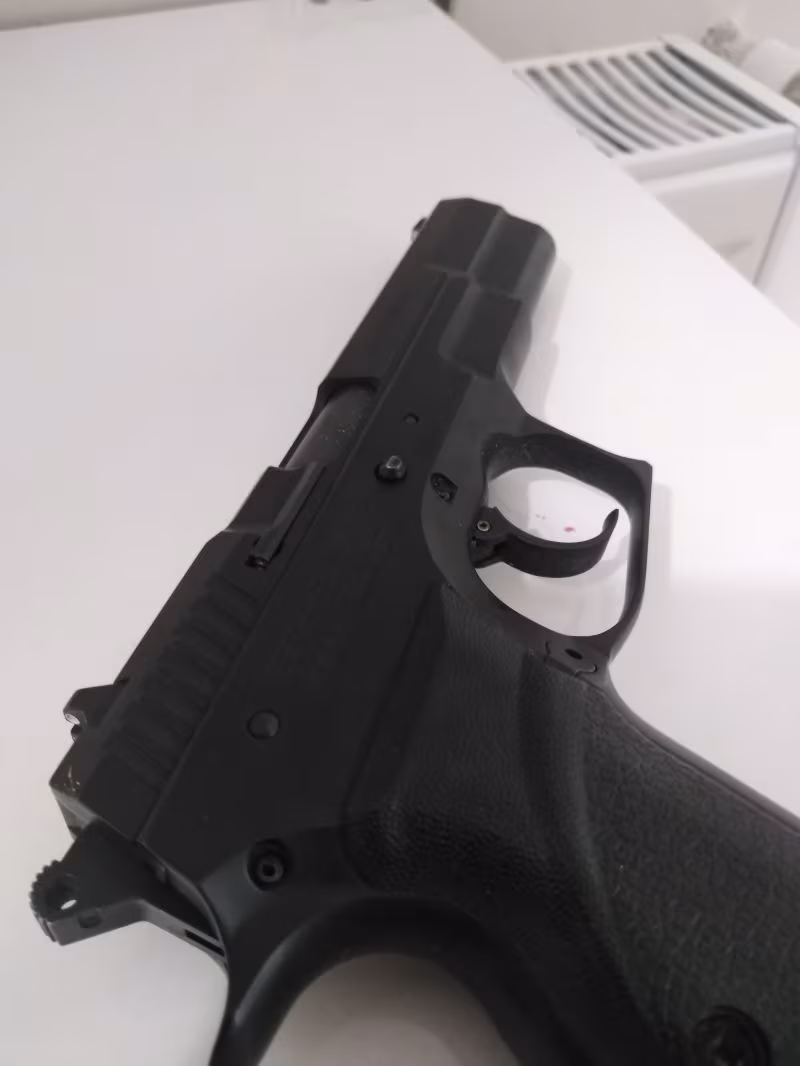 Satılık kılıç 2000