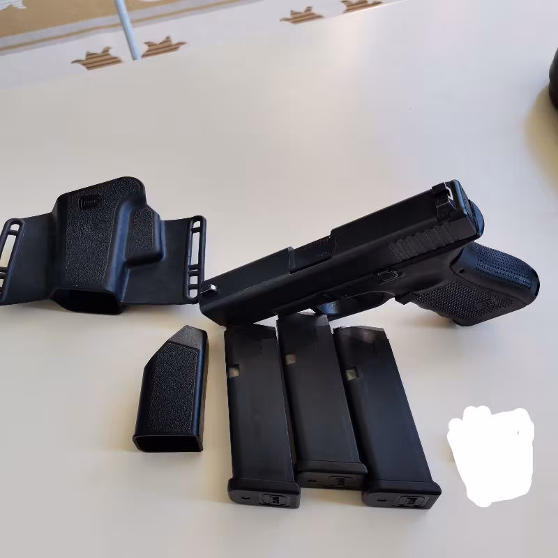 Evrakı hazır olana son fiyat Eşsiz özellikte glock 19 genn4