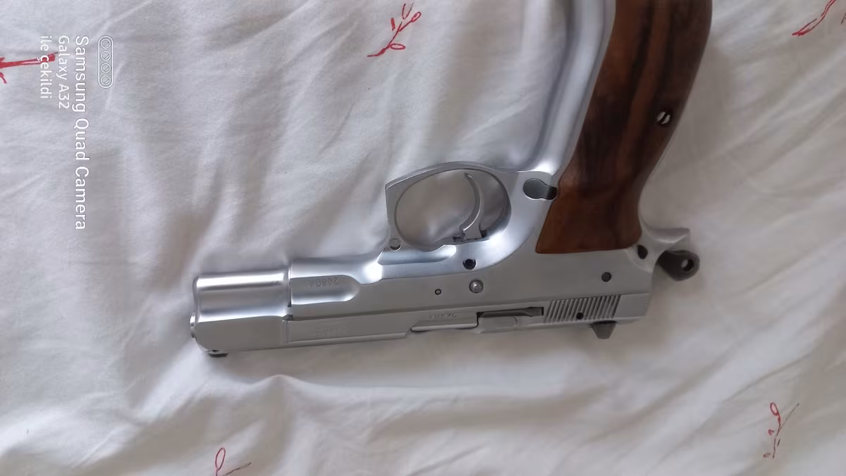 ACİL SATILIK CZ 75 B TABANCA