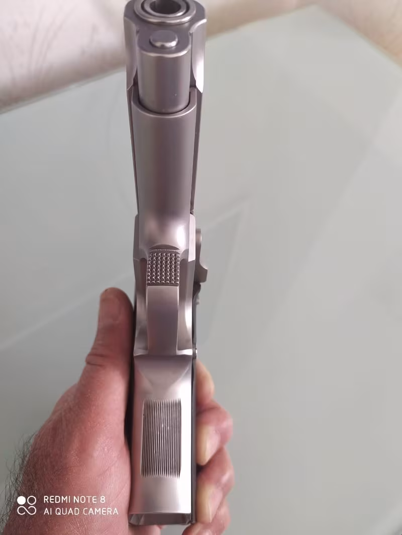 Satılık smith wesson 5906
