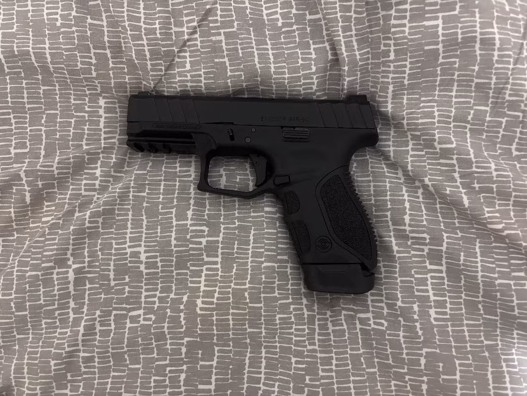 Memurdan Stoeger Str-9C