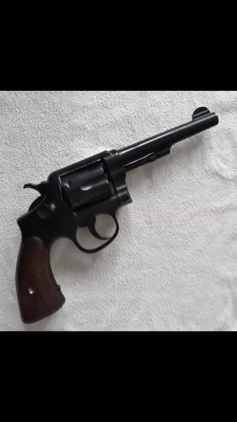 EMEKLİ ASKERDEN TEMİZ TOPLU SMİTH WESSON