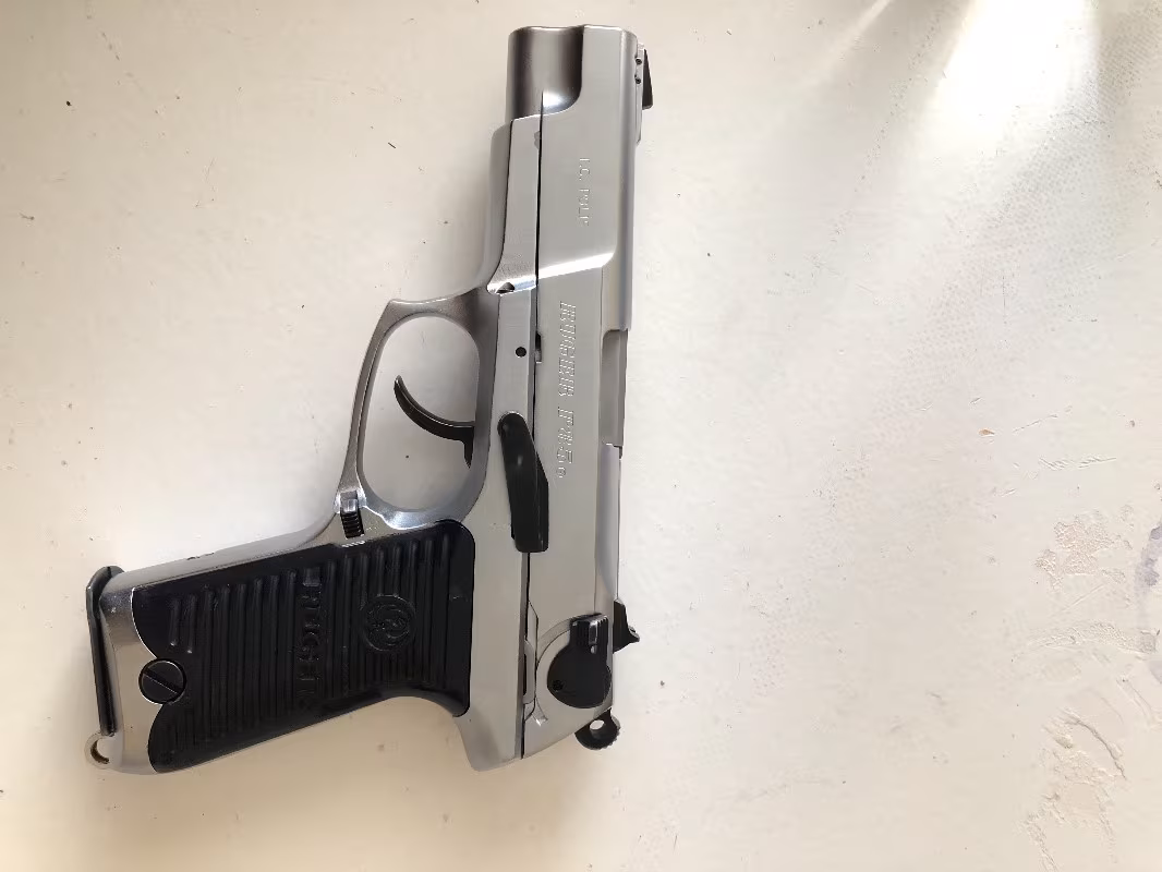 Polis Memurundan P85