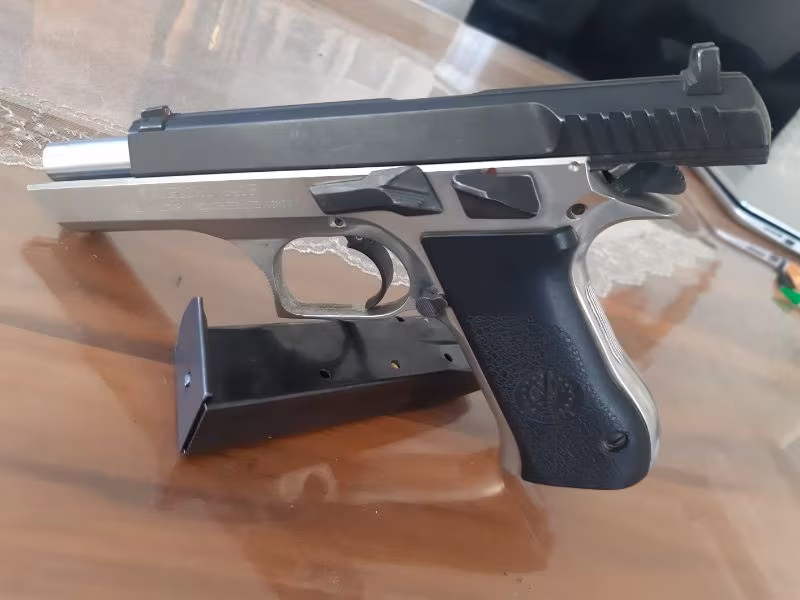 SIFIR AYARINDA,AZ KULLANILMIŞ JERİCHO 941 F