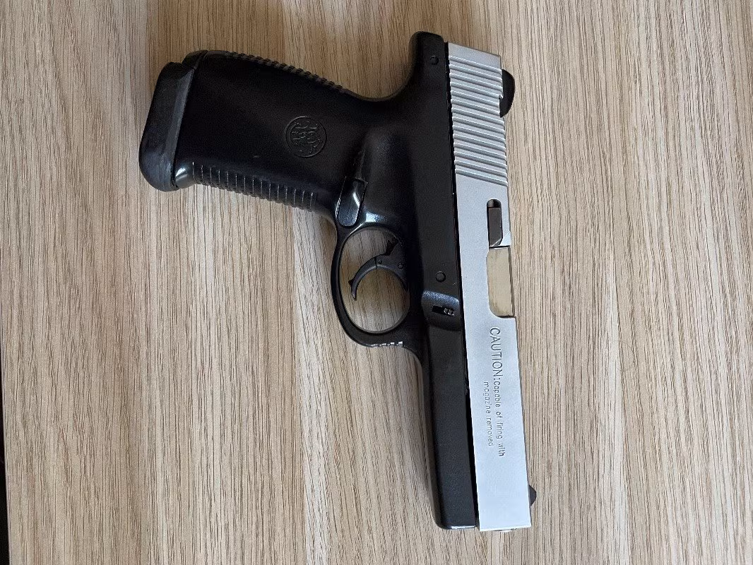 Memurdan SMİTH WESSON SW9F 17+1
